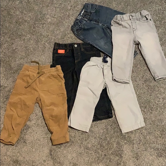 Toddler jeans/pants 12-18 mths - Picture 2 of 2